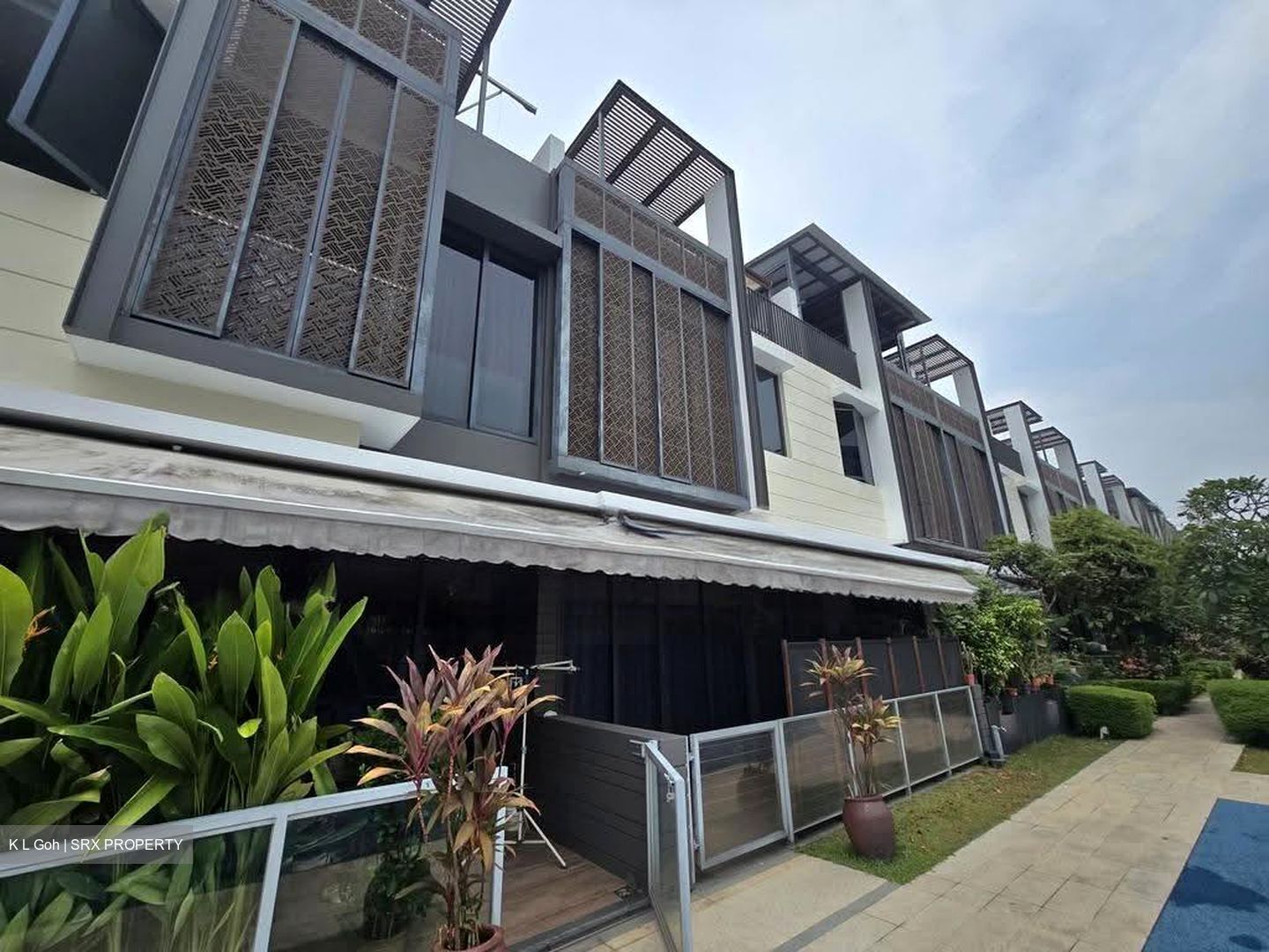 Alana (D28), Terrace #617030641